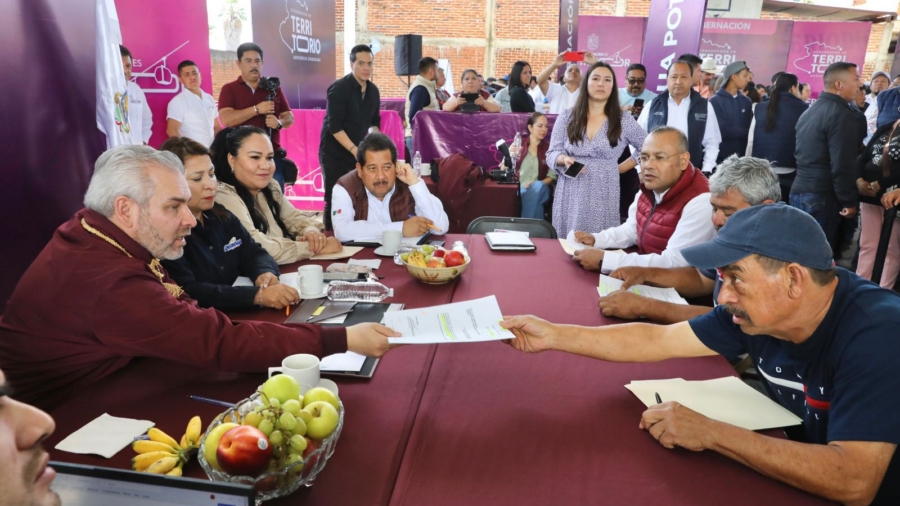 Gobernador Alfredo Ramírez Bedolla impulsa el desarrollo de Quiroga con participación ciudadana